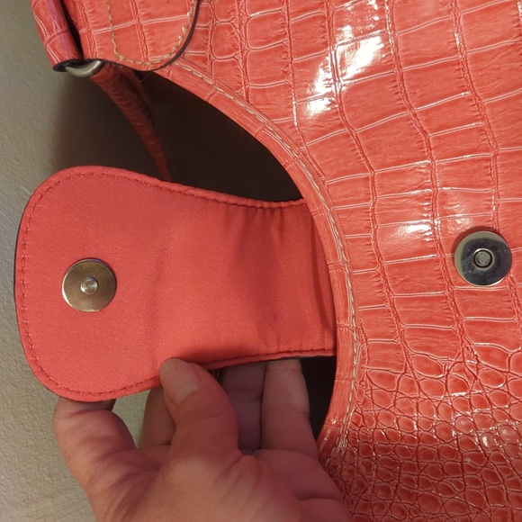 Unbranded Purse Pink PVC material - Picture 9 of 11